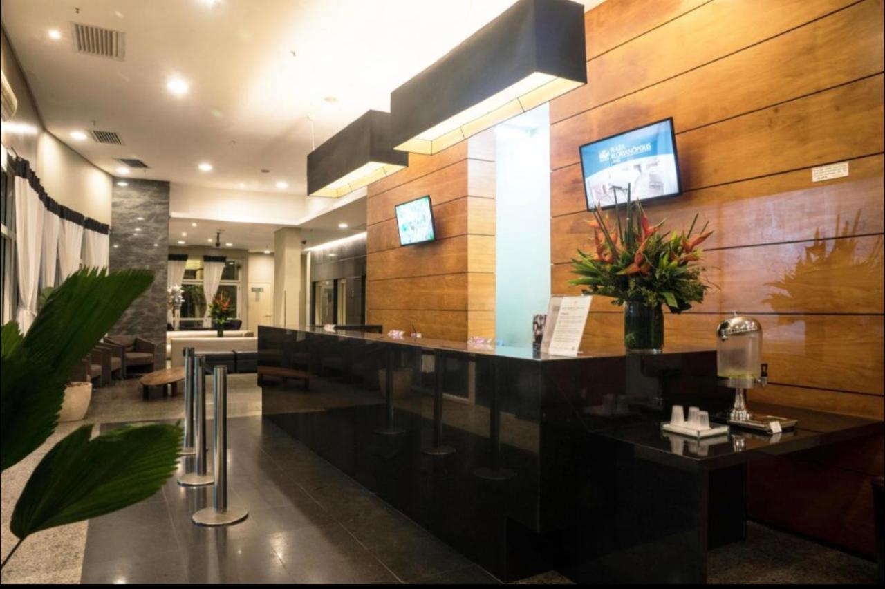 Flat Barra First Apartahotel *