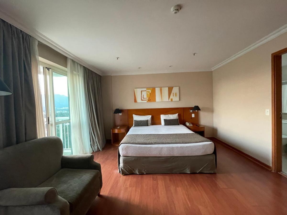 Flat Barra First Apartahotel