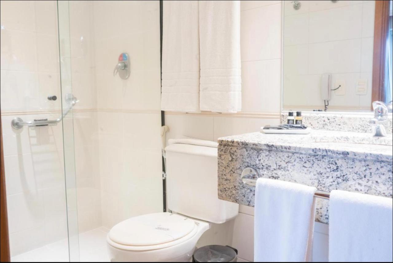 Apartahotel Flat Barra First *